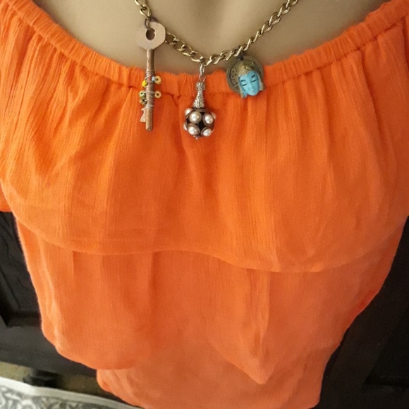 *Necklace with three charms let buddha and Pearl's - Picture 5 of 8